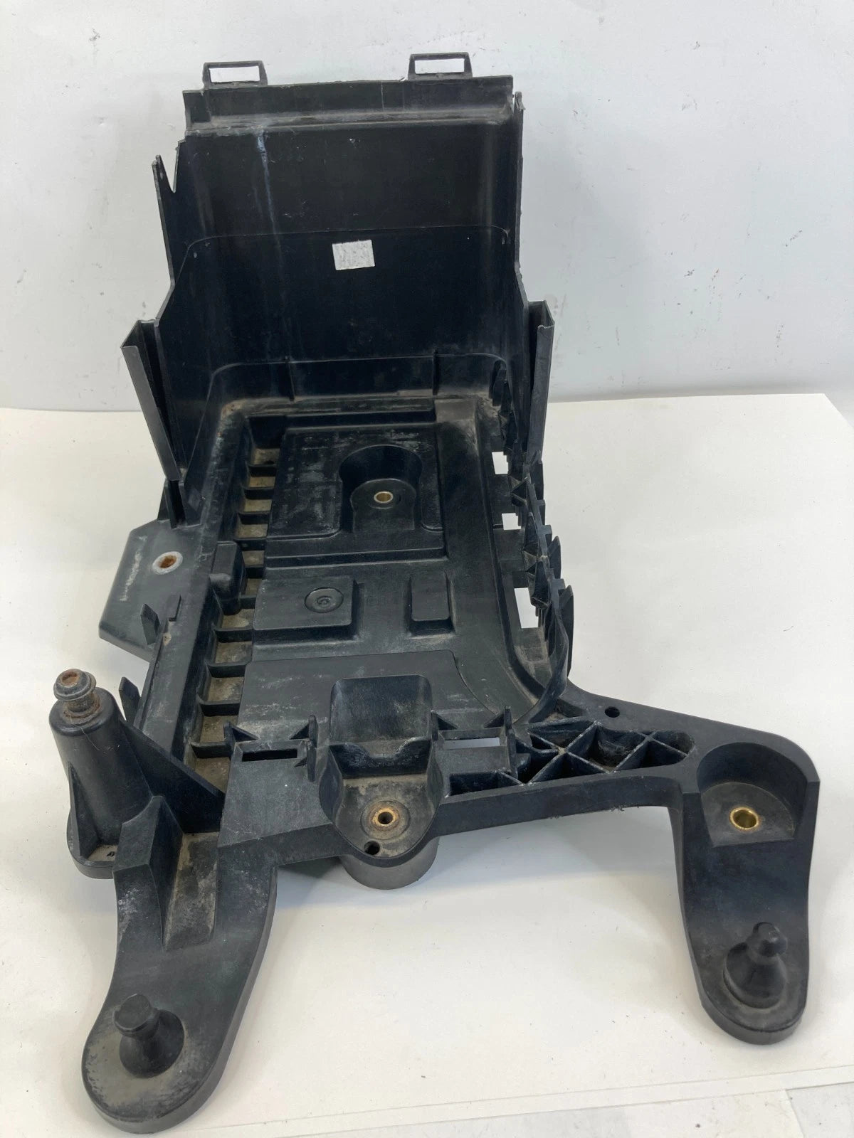 09-17 VOLKSWAGEN CC 05-18 JETTA BATTERY TRAY HOLDER SUPPORT BRACKET 3C0915336