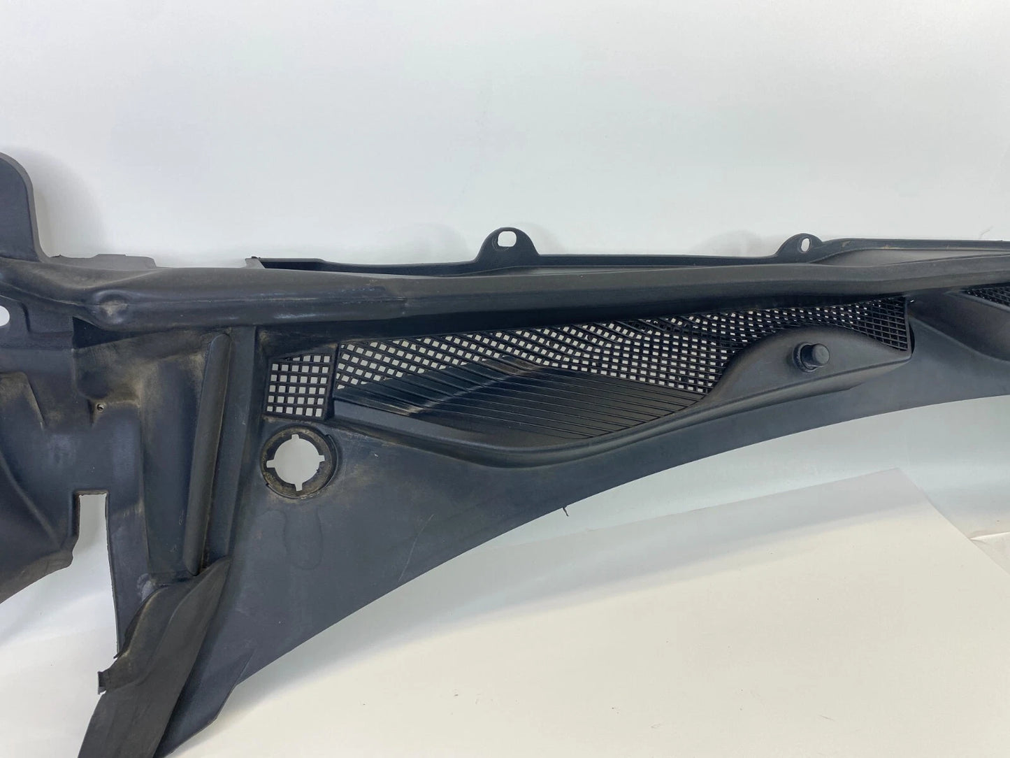 2013-2015 CHEVY CHEVROLET MALIBU COWL PANEL COVER GRILLE AIR INLET 22937516 OEM