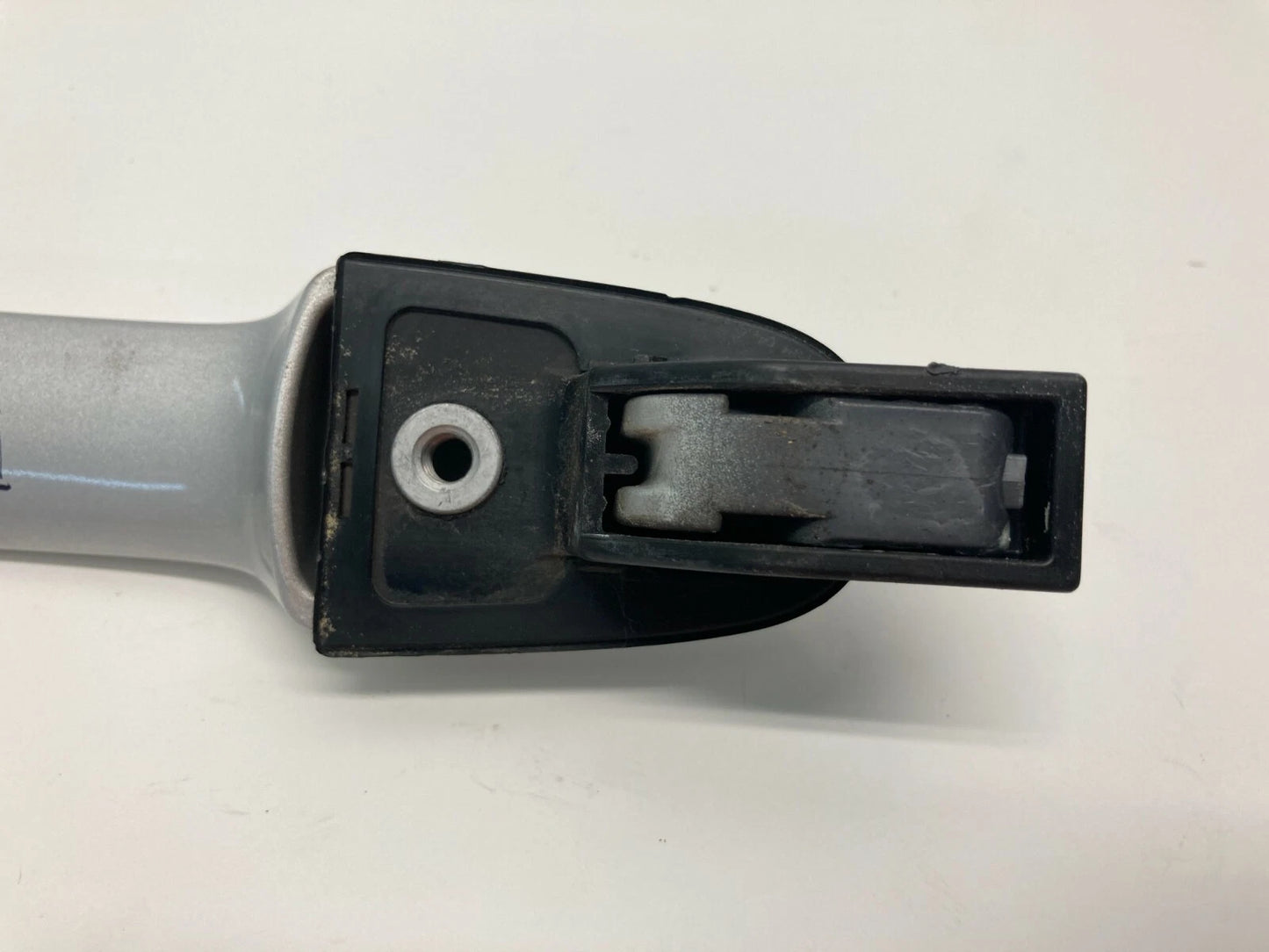 2003-2007 SUZUKI AERIO SEDAN REAR RIGHT SIDE EXTERIOR DOOR HANDLE ASSEMBLY OEM