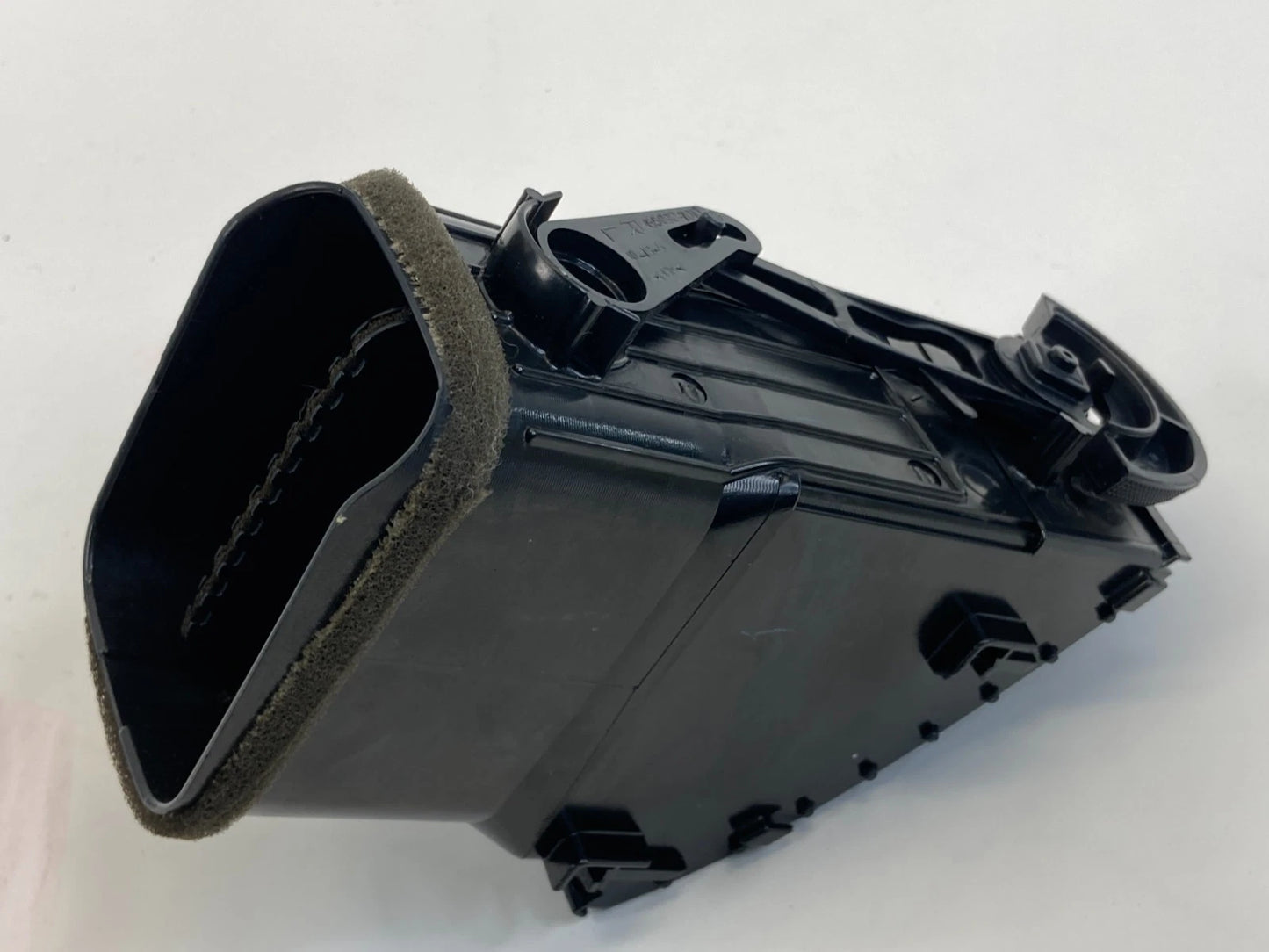 2004-2009 TOYOTA PRIUS DASH RIGHT OUTER AC A/C AIR VENT GRILLE 55660-47020