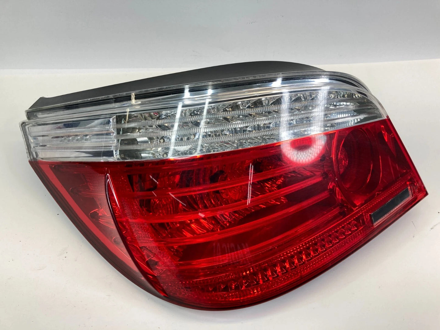 09 10 BMW 535I XDRIVE SEDAN LEFT DRIVER SIDE TAILLIGHT TAIL LAMP 19528501 OEM