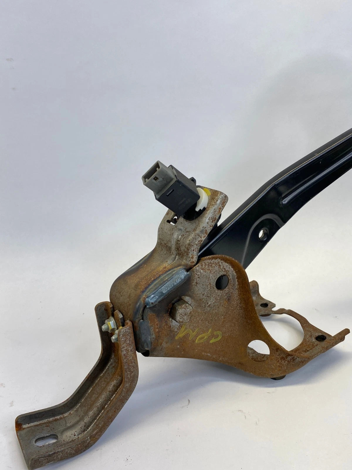 2014-2019 KIA SOUL AUTOMATIC TRANSMISSION BRAKE PEDAL LEVER ASSEMBLY OEM FACTORY