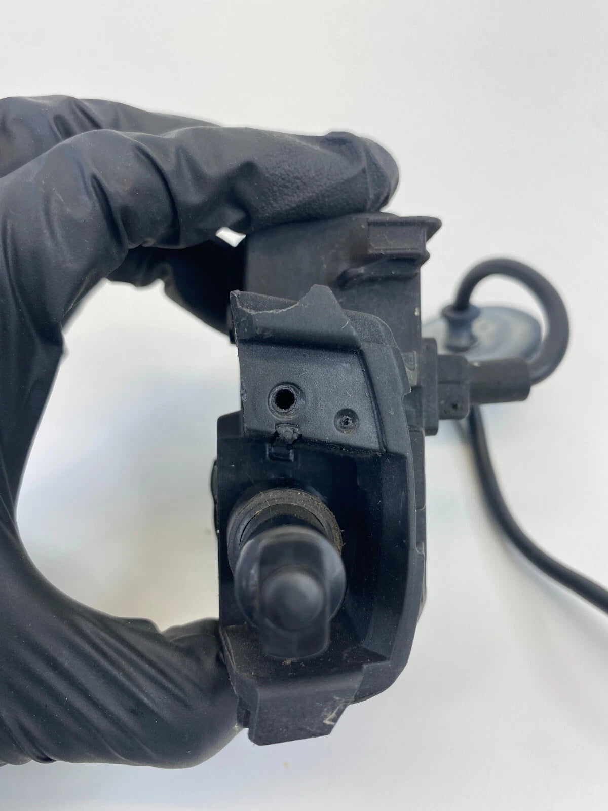 11-18 VOLKSWAGEN JETTA SEDAN FUEL TANK FILLER DOOR LOCK ACTUATOR 5C6810773 OEM