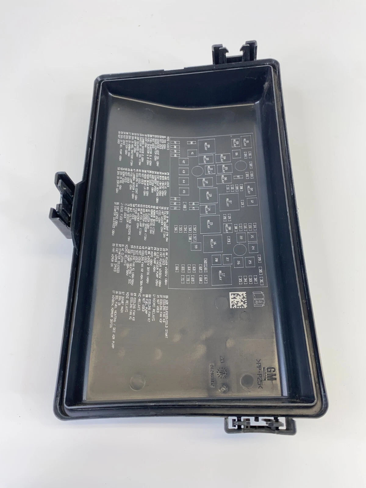 2011-2014 CHEVROLET CRUZE 1.4L ENGINE FUSE BOX RELAY COVER CAP 812461952 OEM