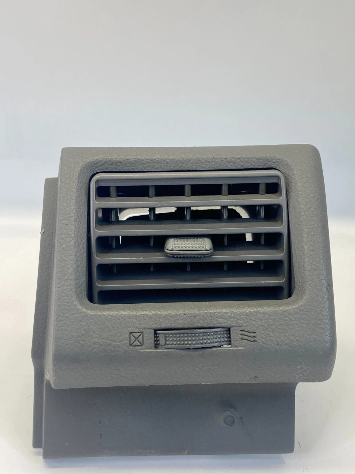 2004-2010 TOYOTA SIENNA FRONT DASH RIGHT A/C AIR VENT GRILLE DUCT 55670-AE010