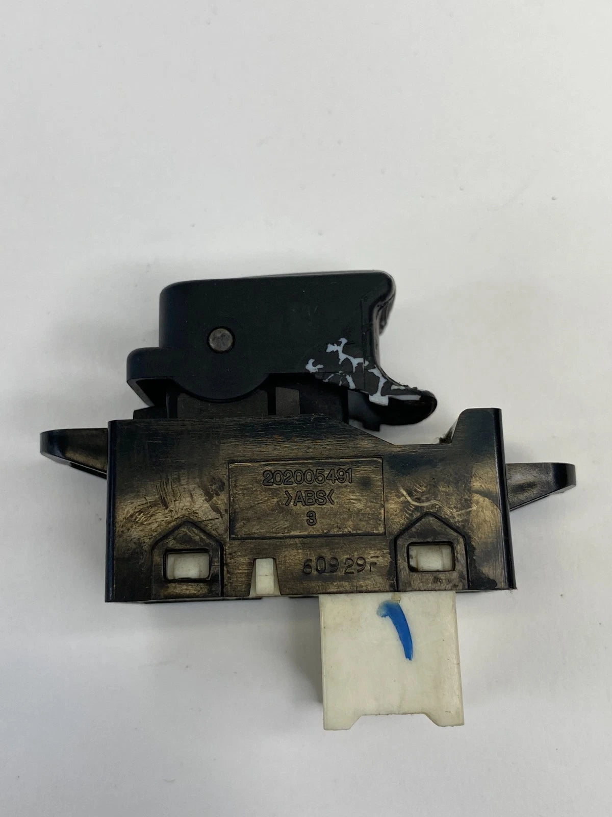2007-2011 HYUNDAI ACCENT SEDAN REAR LEFT DOOR POWER WINDOW SWITCH 202005491 OEM