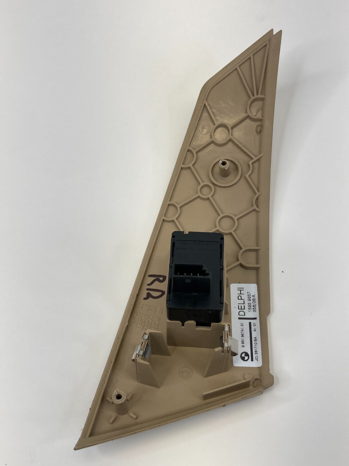 2004-2007 BMW 525i 530i Rear Right Door Power Window Switch w Bezel 6-951-967AI