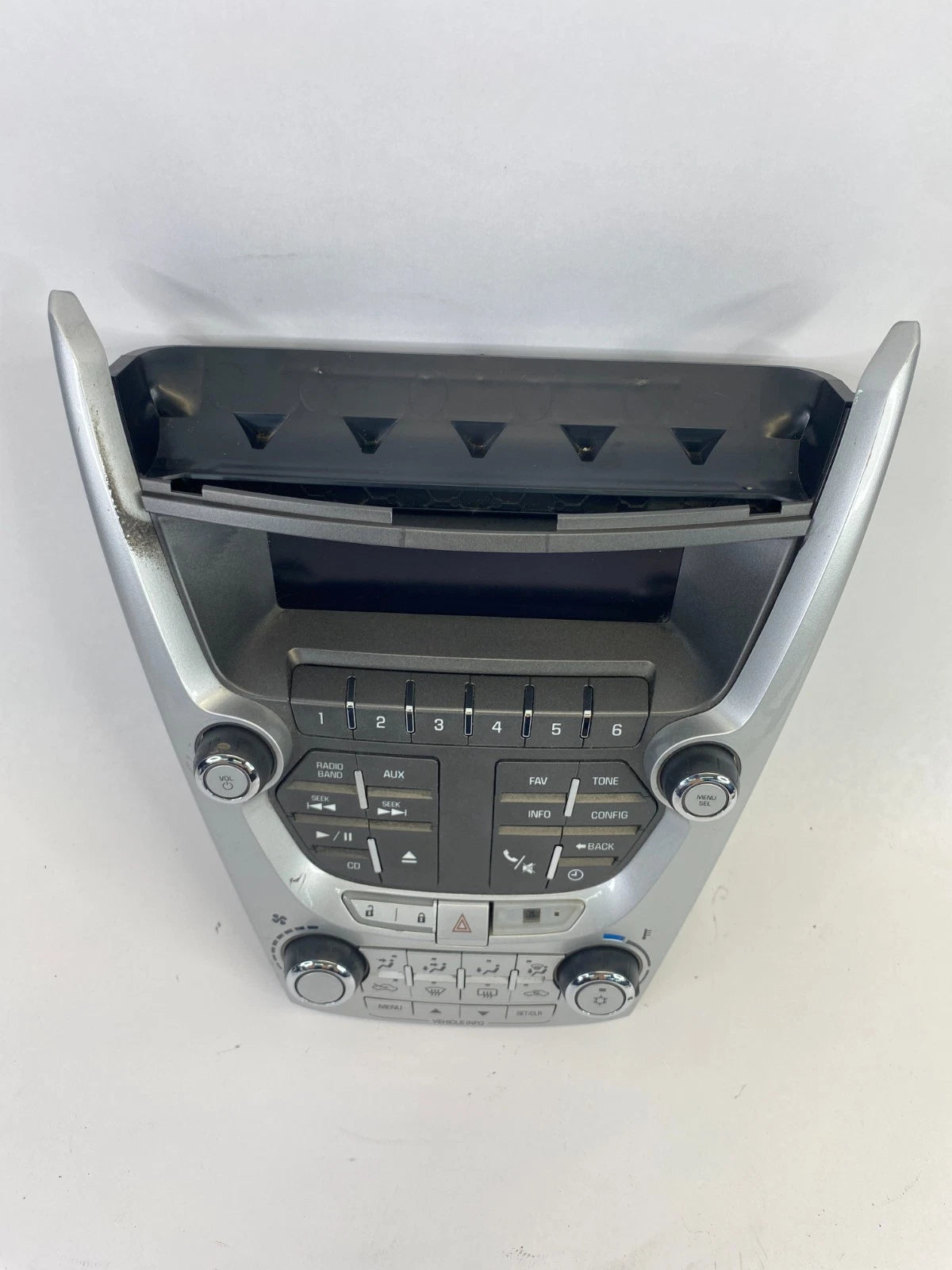 2010 2011 CHEVY EQUINOX FRONT DASH A/C CLIMATE CONTROL SWITCH W/RADIO SCREEN
