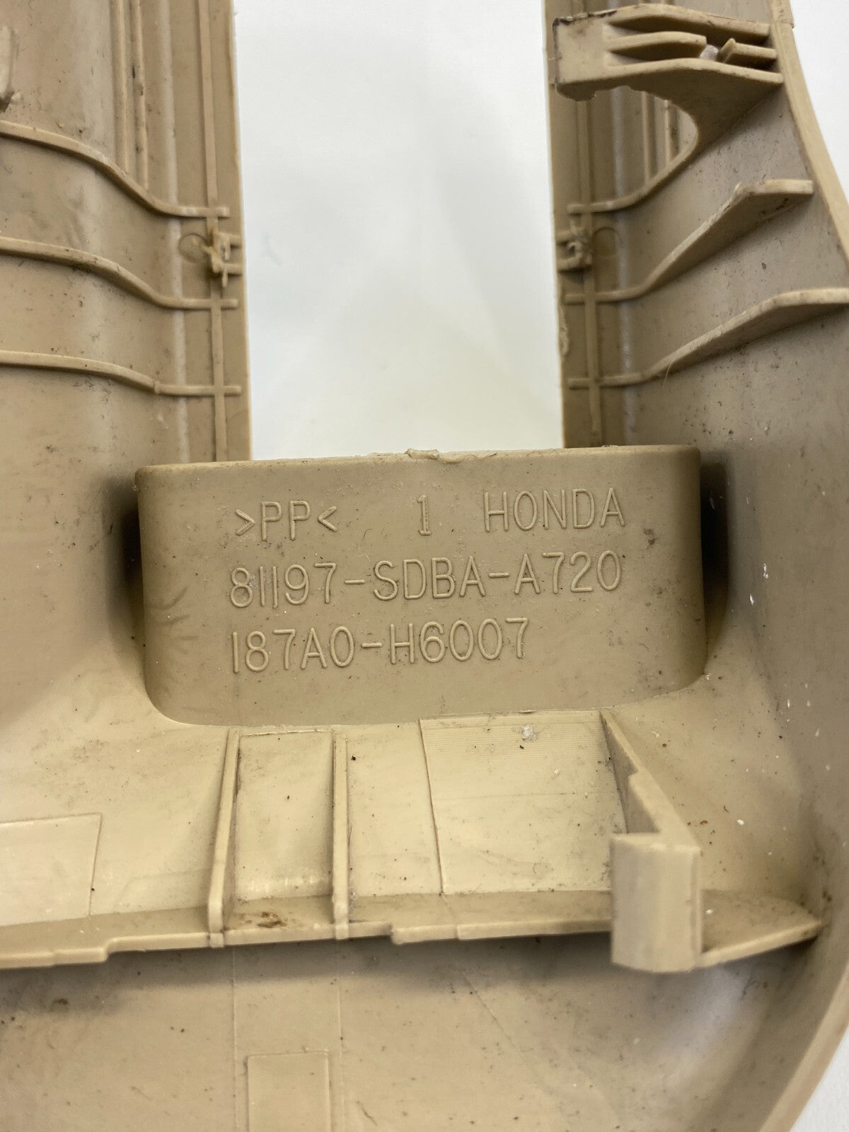 2003-2007 Honda Accord Front Right Inner Seat Track End Cover Trim 81197SDBAA720