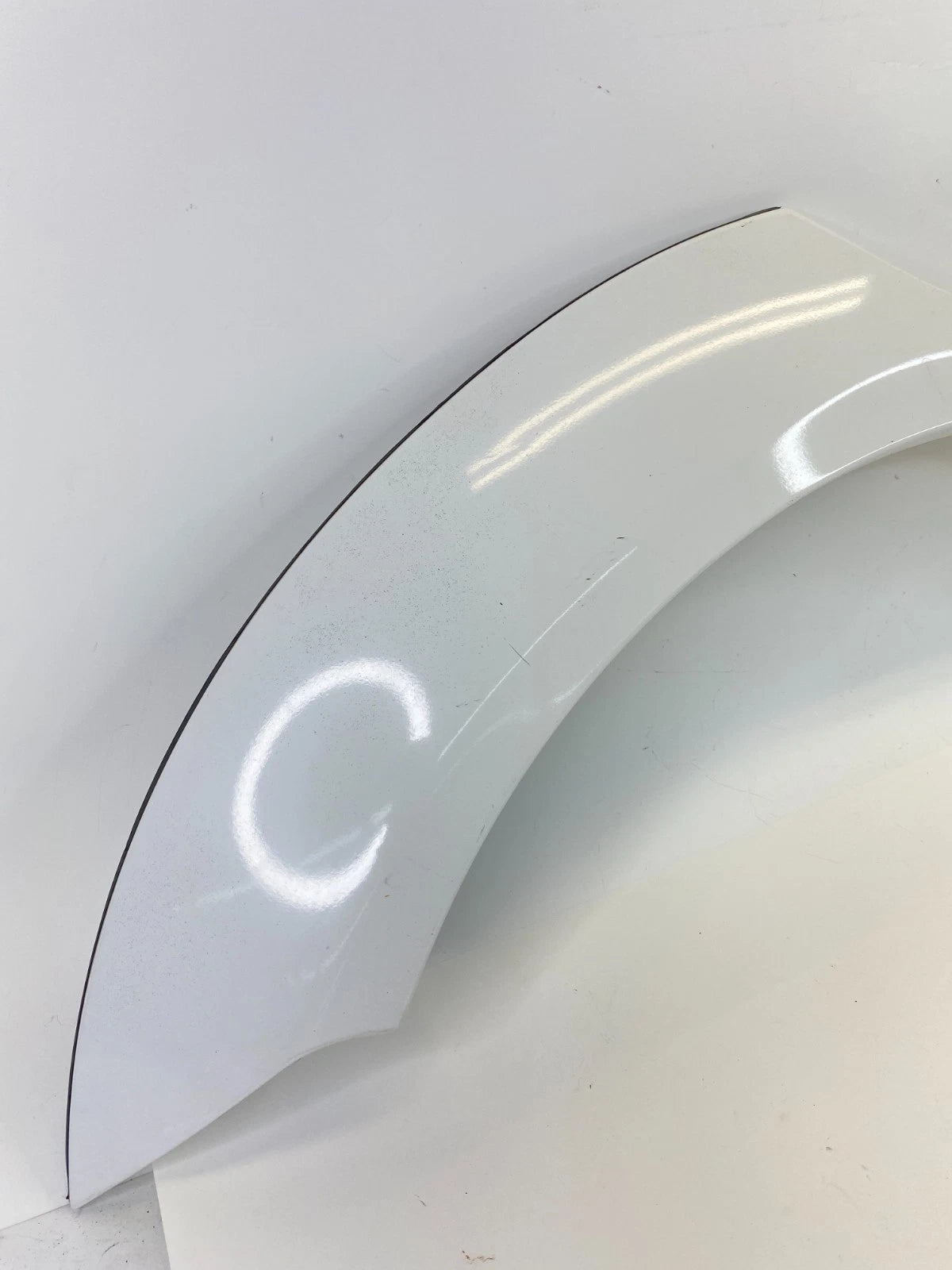 2003-2008 Pontiac Vibe Rear Right Passenger Quarter Flare Molding 75653-01020