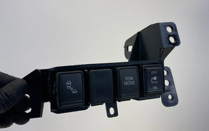 13-20 NISSAN PATHFINDER DASH TOW MODE BLIND SPOT POWER OUTLET SWITCH PANEL OEM