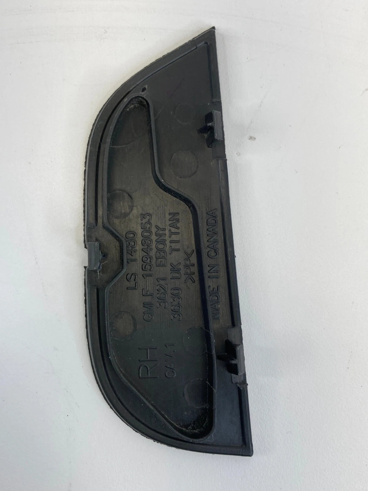 09-12 CHEVROLET TRAVERSE FRONT RIGHT SIDE DOOR ARMREST TRIM COVER CAP 15948053
