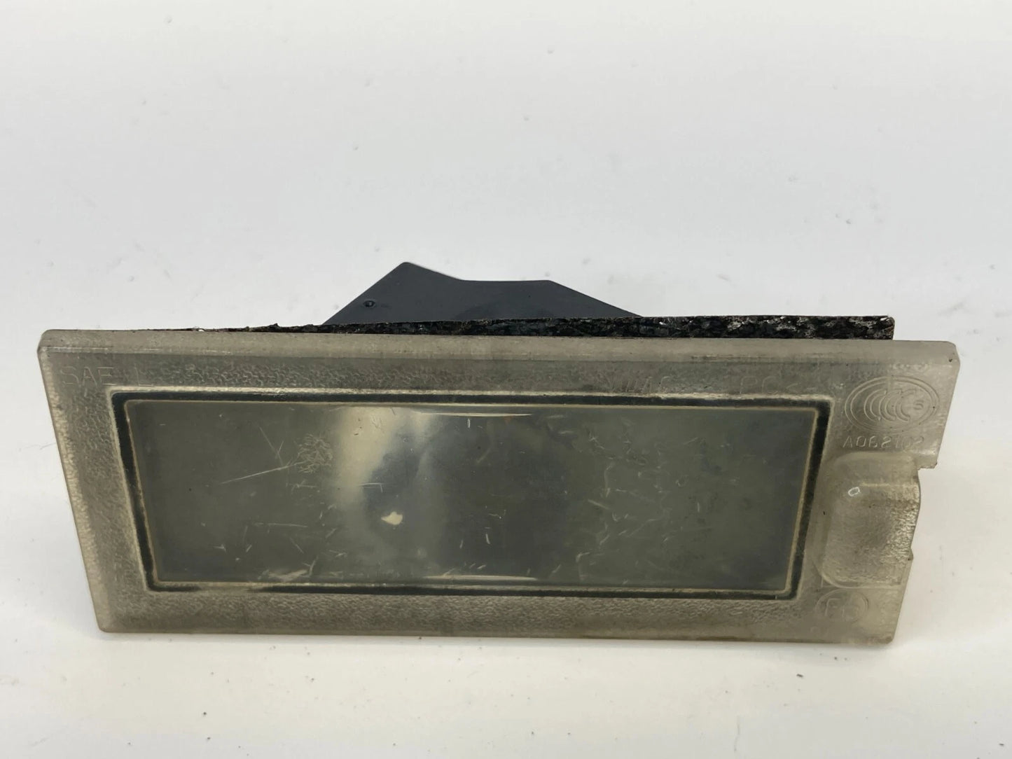 09-12 DODGE JOURNEY REAR TAILGATE LIFTGATE LICENSE PLATE LIGHT LAMP HOUSING OEM