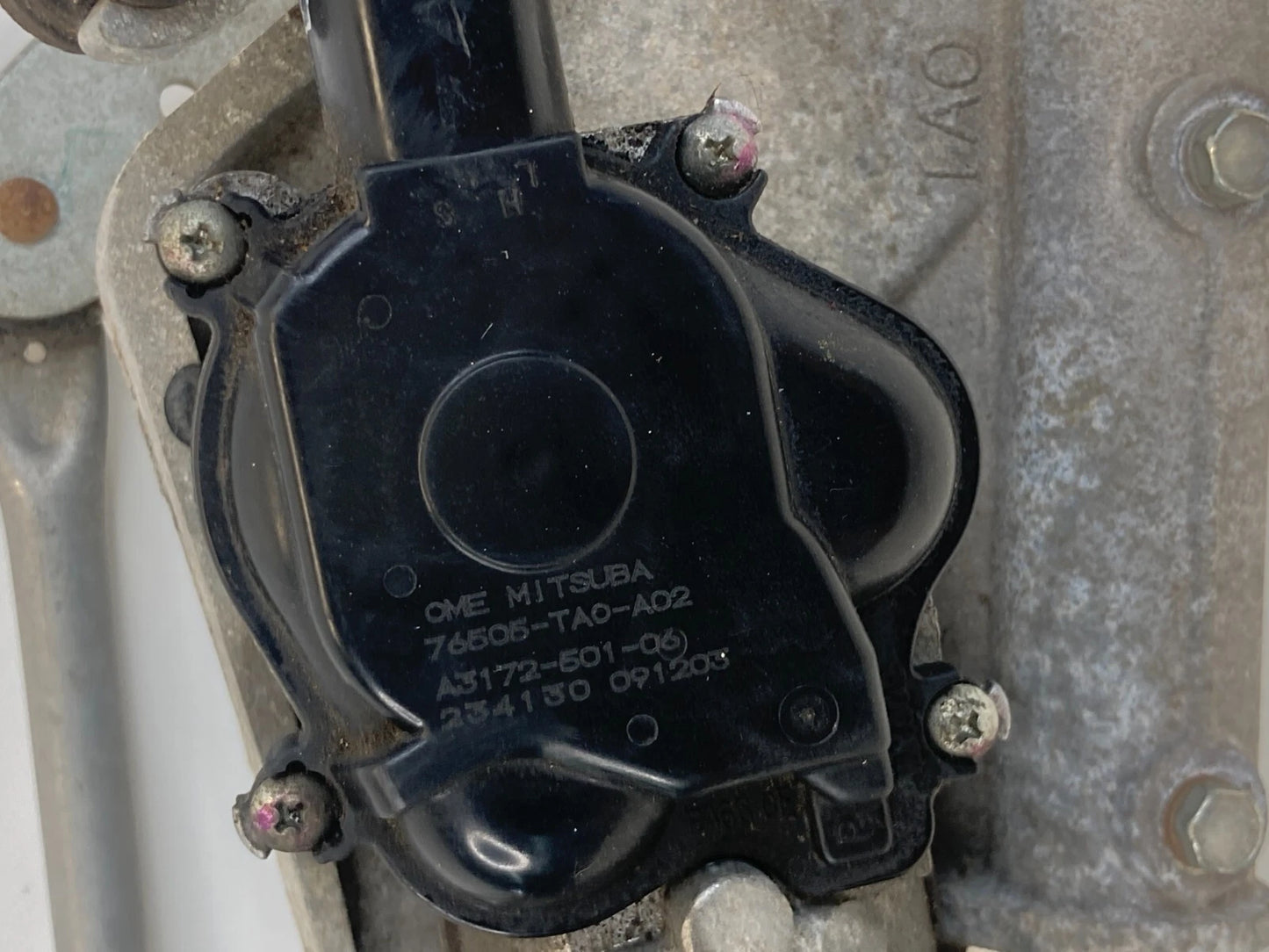 2010 2011 HONDA ACCORD CROSSTOUR FRONT WIPER MOTOR LINKAGE 76505-TA0-A02 OEM