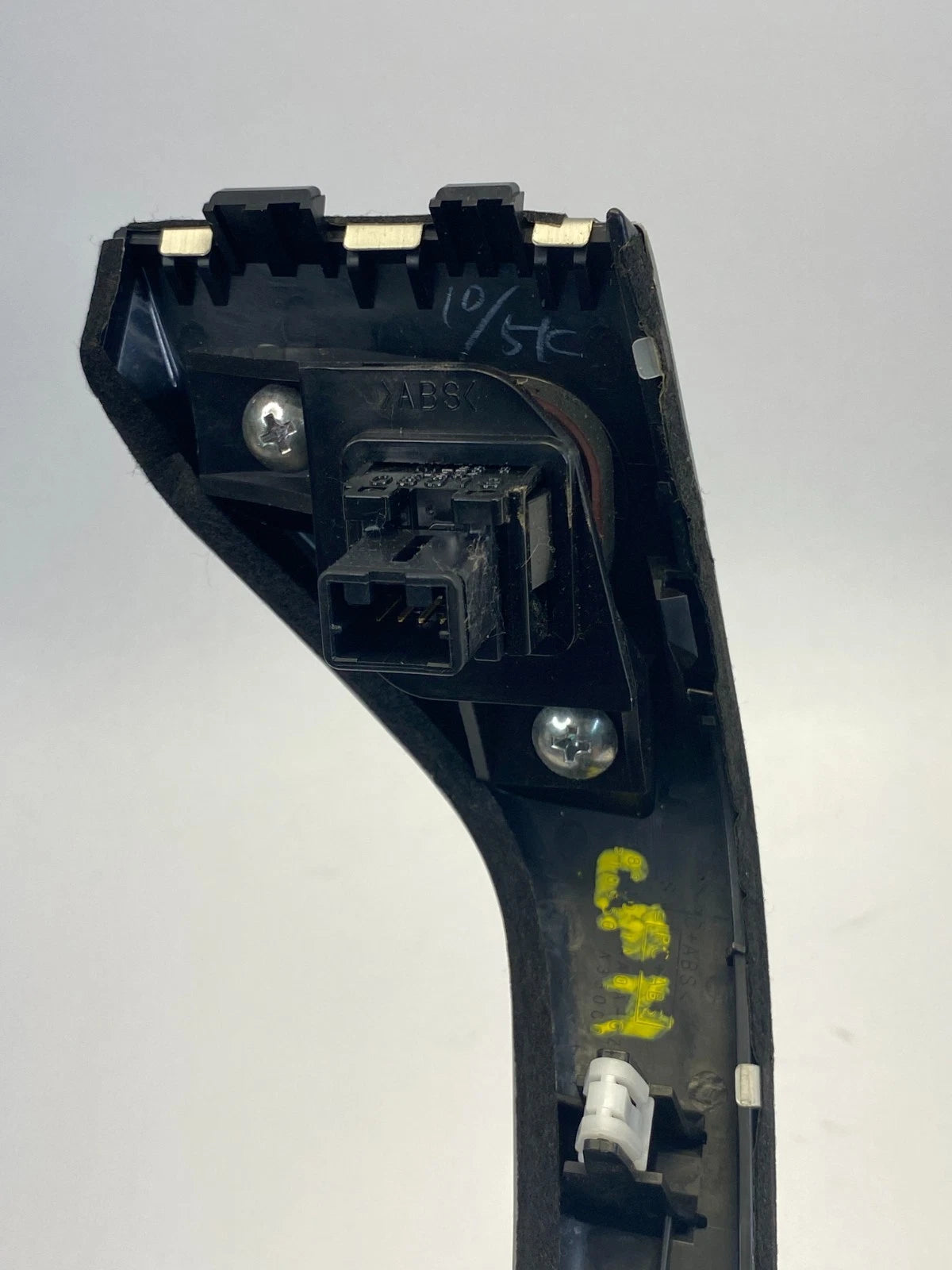 09-14 NISSAN MURANO DASH RIGHT TRIM PANEL W/ HAZARD BUTTON SWITCH 689301AA0A OEM