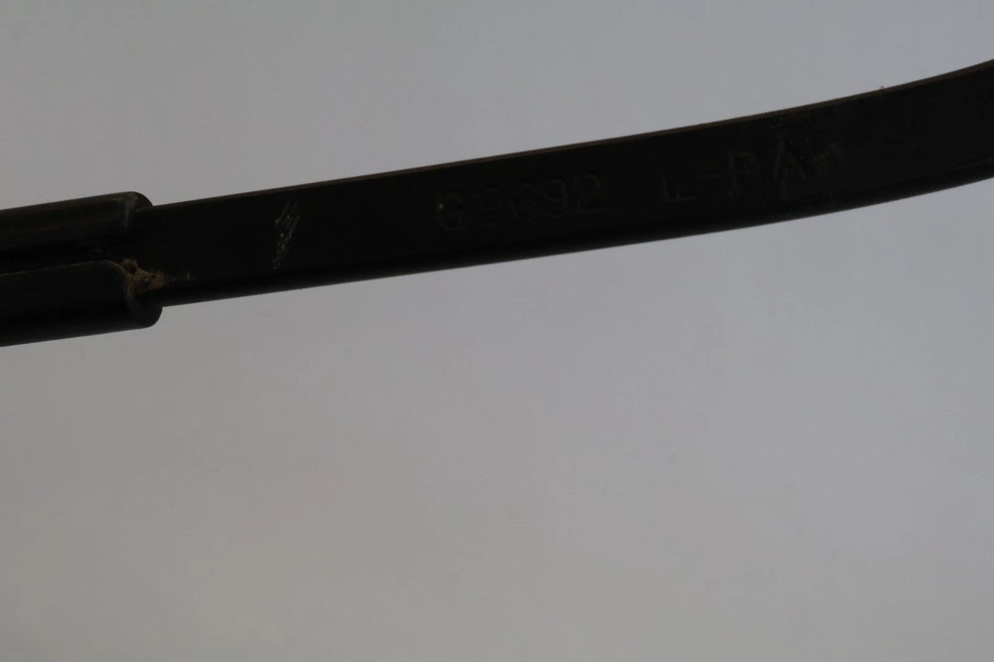 2006-2011 HYUNDAI ACCENT FRONT WINDSHIELD WIPER ARM PAIR SET OEM