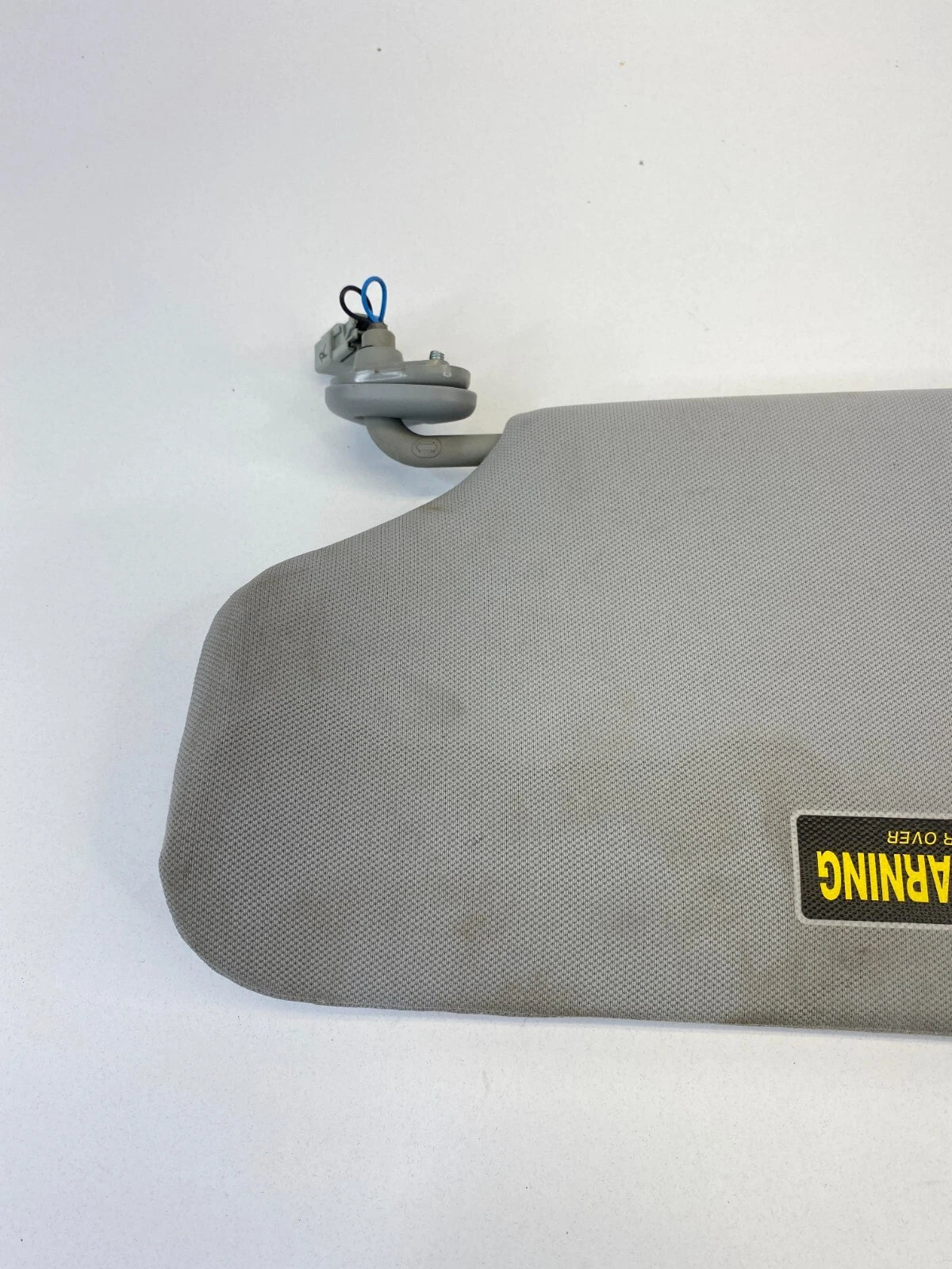 2005-2007 HONDA ODYSSEY RIGHT PASSENGER SIDE SUNVISOR SUN VISOR SHADE W/ LIGHT