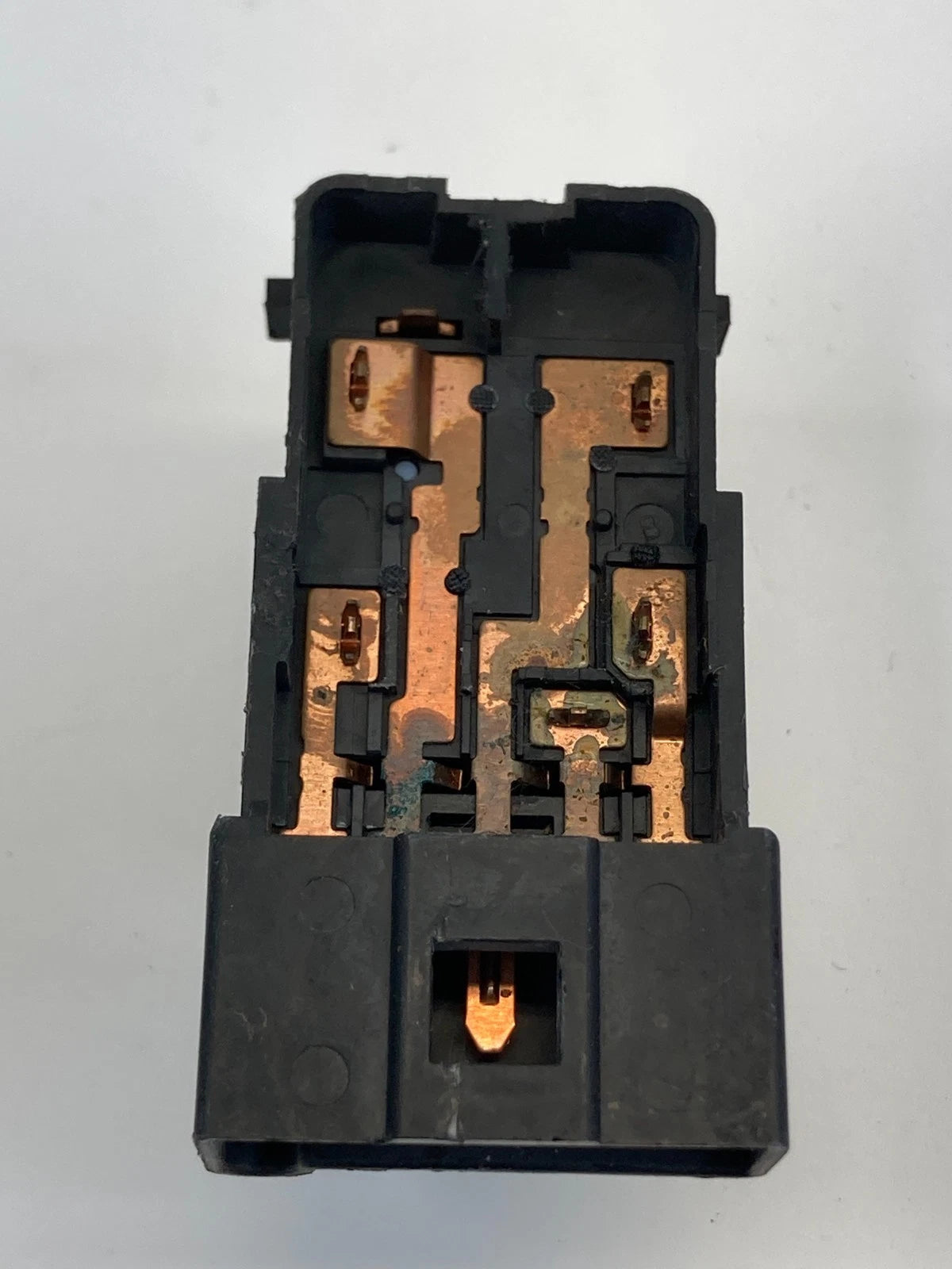 2006-2009 CADILLAC SRX FRONT RIGHT SEAT POWER LUMBAR CONTROL SWITCH OEM 15210786