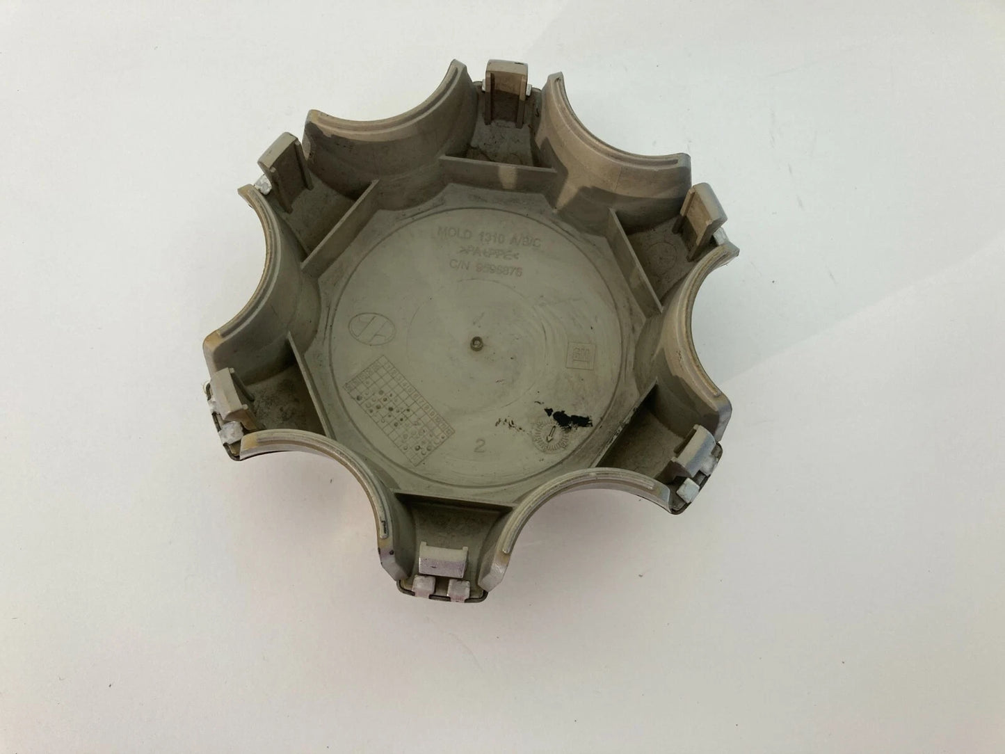 2007-2010 SATURN OUTLOOK RIM WHEEL CENTER CAP HUBCAP ASSEMBLY 9596876 OEM