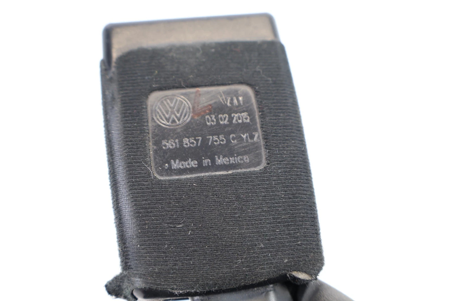 2012-2015 VOLKSWAGEN PASSAT FRONT LEFT SIDE SEAT BELT BUCKLE 561-857-755-C OEM