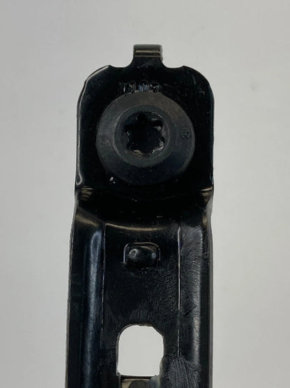 06-10 CHRYSLER 300 FRONT RIGHT PASSENGER SIDE SEAT BELT ADJUSTER 04649125AB OEM
