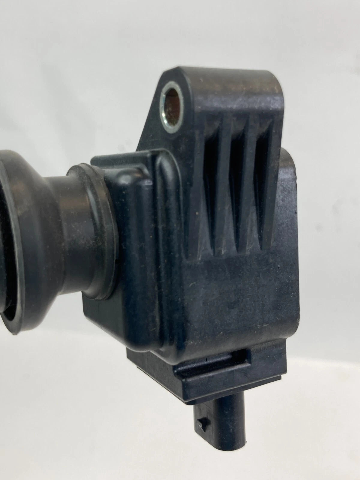 2012-2018 FORD FOCUS 2.0L L4 DOHC 16V IGNITION COIL IGNITOR OEM