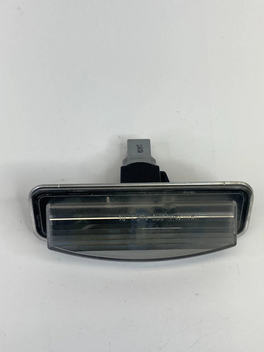 2004 05 06 07 2008 NISSAN MAXIMA REAR LICENSE PLATE LIGHT LAMP ASSEMBLY