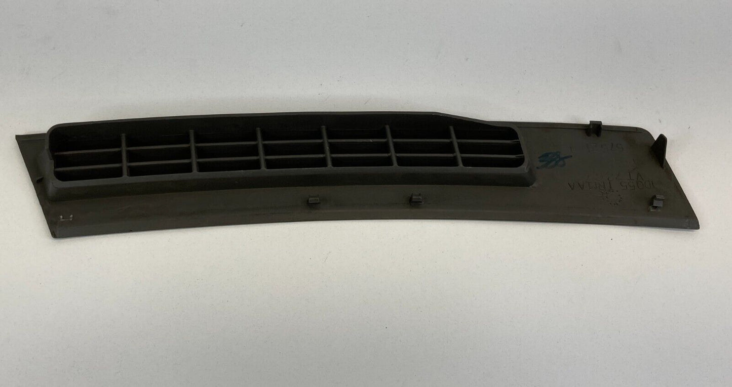 06-10 Jeep Grand Cherokee Dash Left Side Defroster Vent Grille 1DQ55-TRMAA OEM