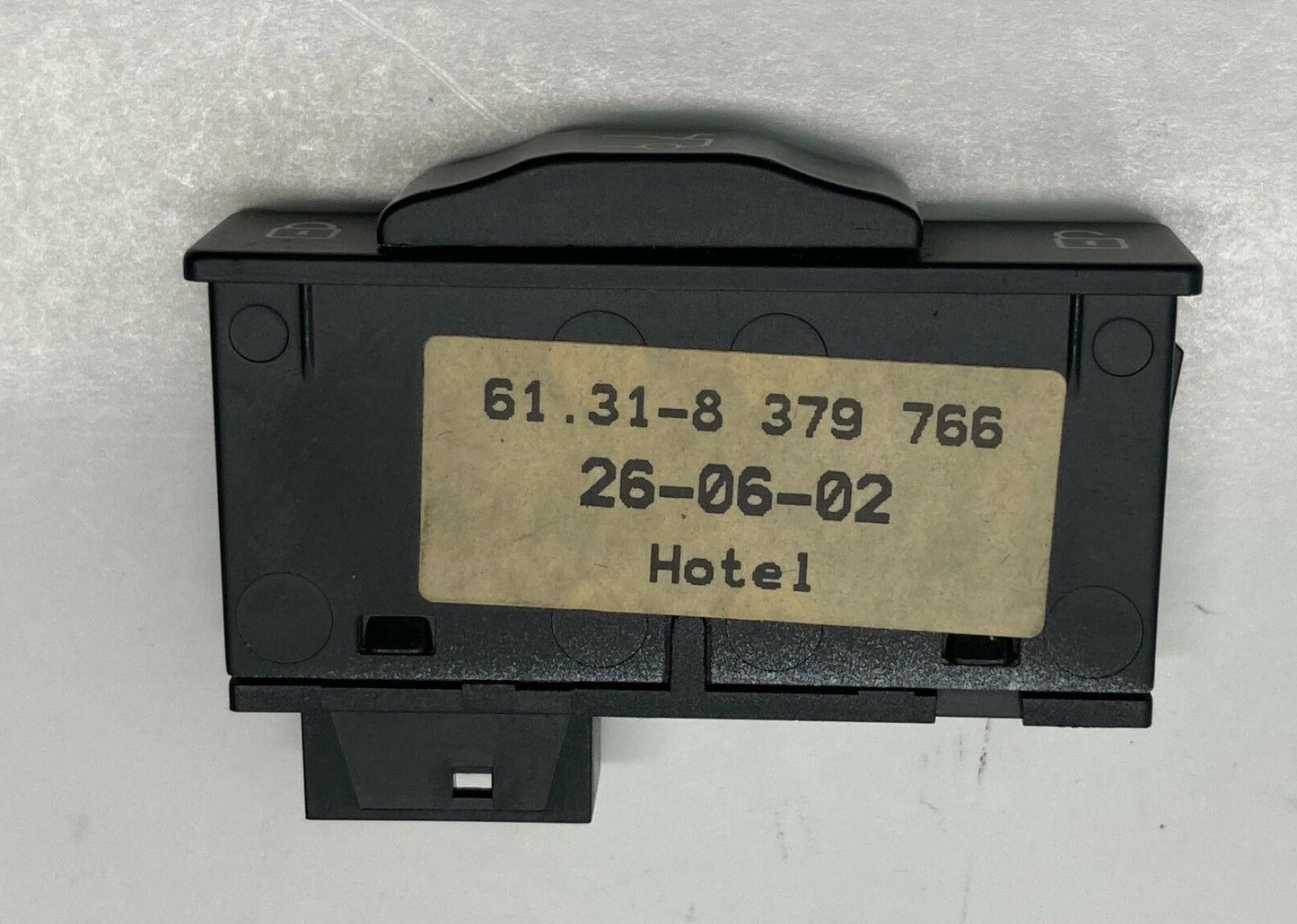 02-05 BMW 745LI 745I POWER TRUNK LID LOCK UNLOCK CONTROL SWITCH 61318379766 OEM