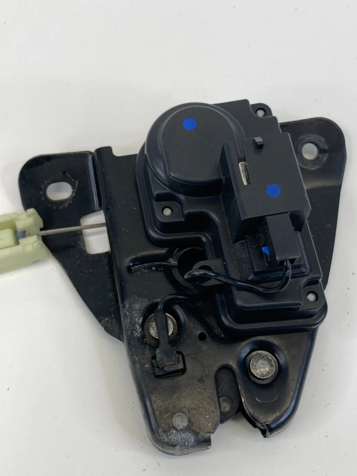 11 12 CHRYSLER 200 08-12 DODGE AVENGER REAR TRUNK DECK LID LOCK LATCH ACTUATOR