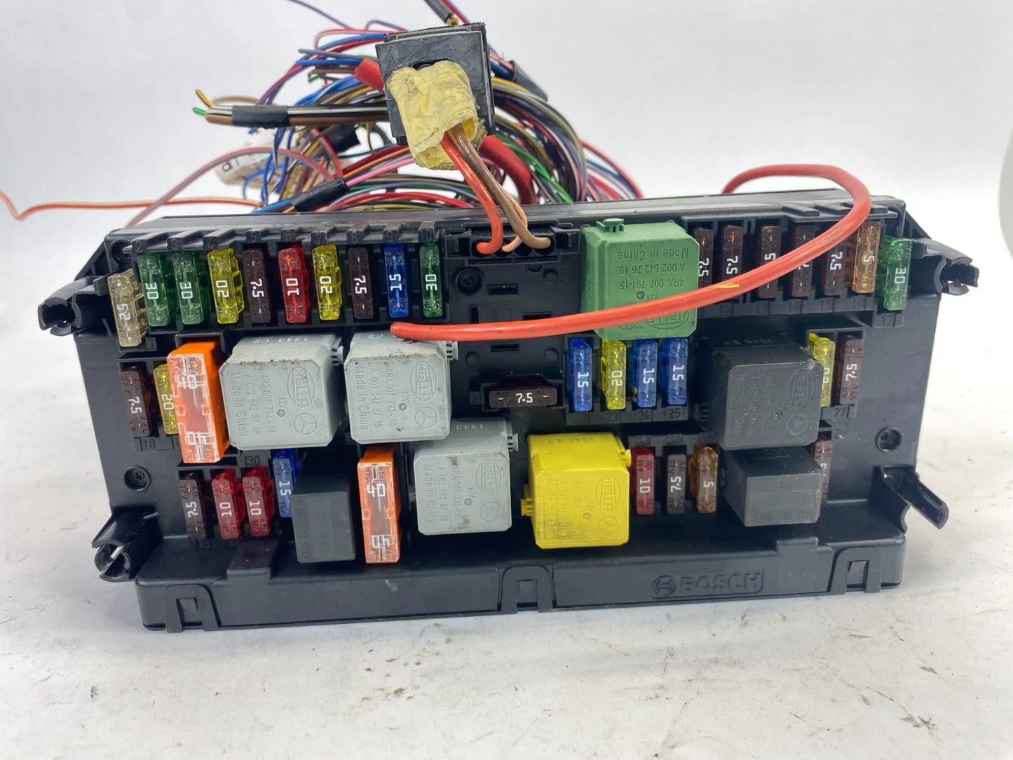 2010-2012 MERCEDES-BENZ GLK350 FRONT SAM MODULE FUSE BOX RELAY A212-900-59-12