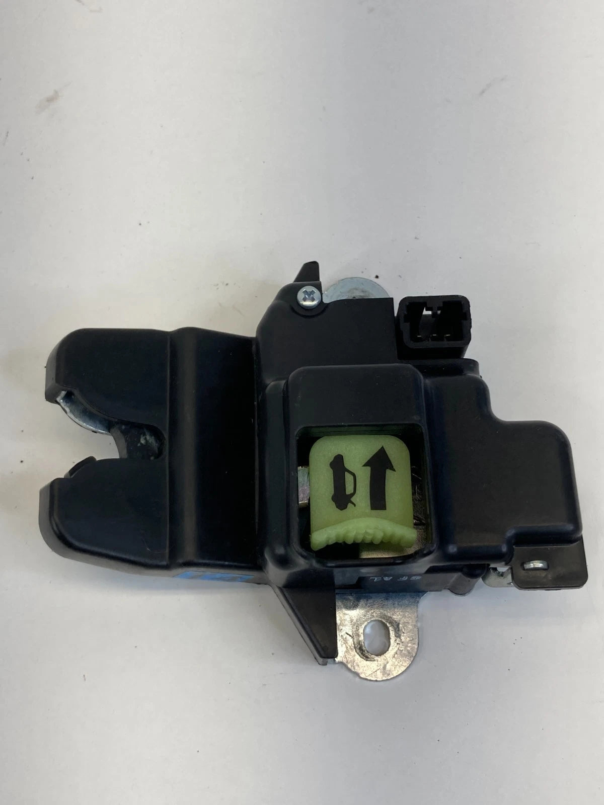 2015-2017 Kia Rio SEDAN Rear Trunk Lid Lock Latch Actuator Release OEM
