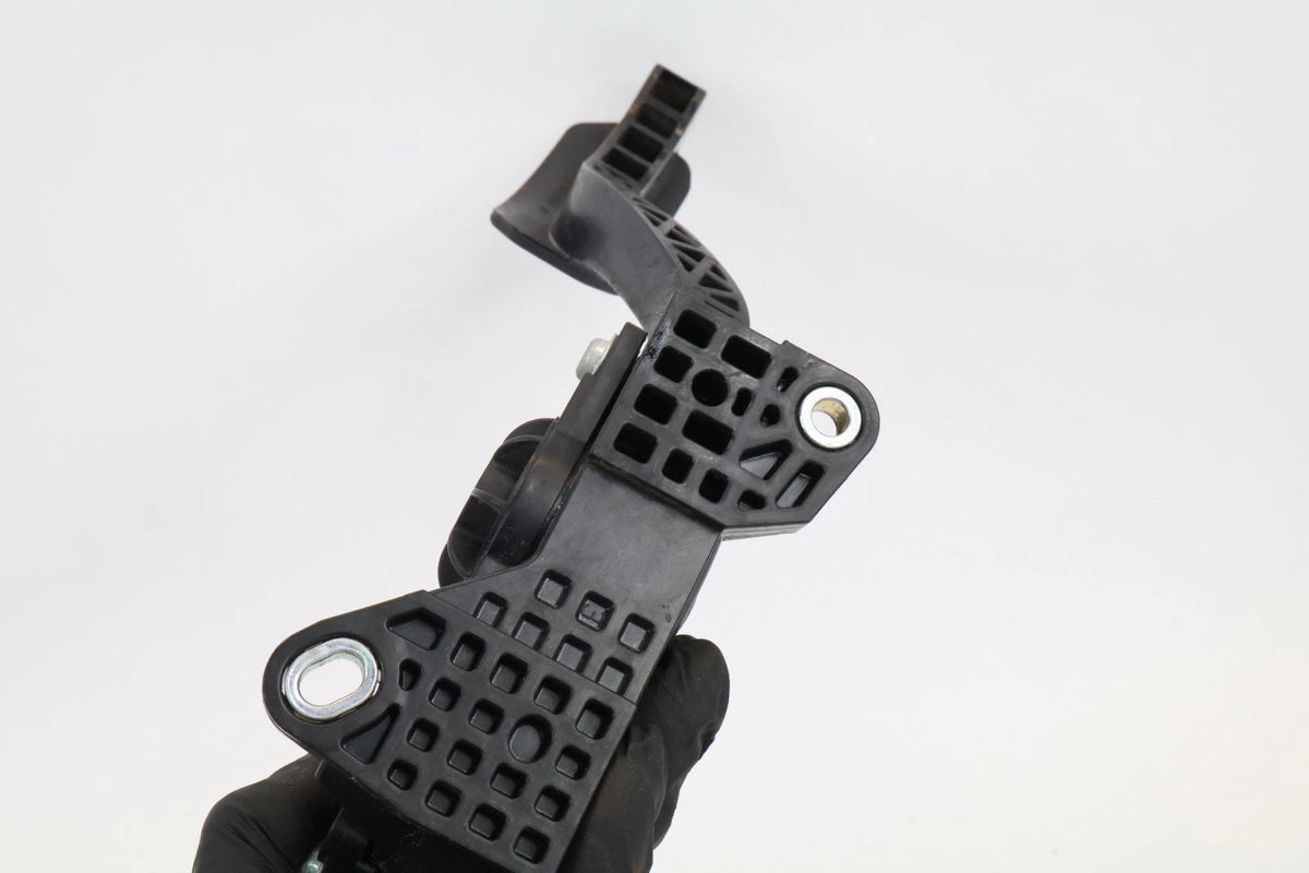 2007 2008 2009 2010 2011 TOYOTA CAMRY GAS PEDAL ACCELERATOR ASSEMBLY 78110-06070