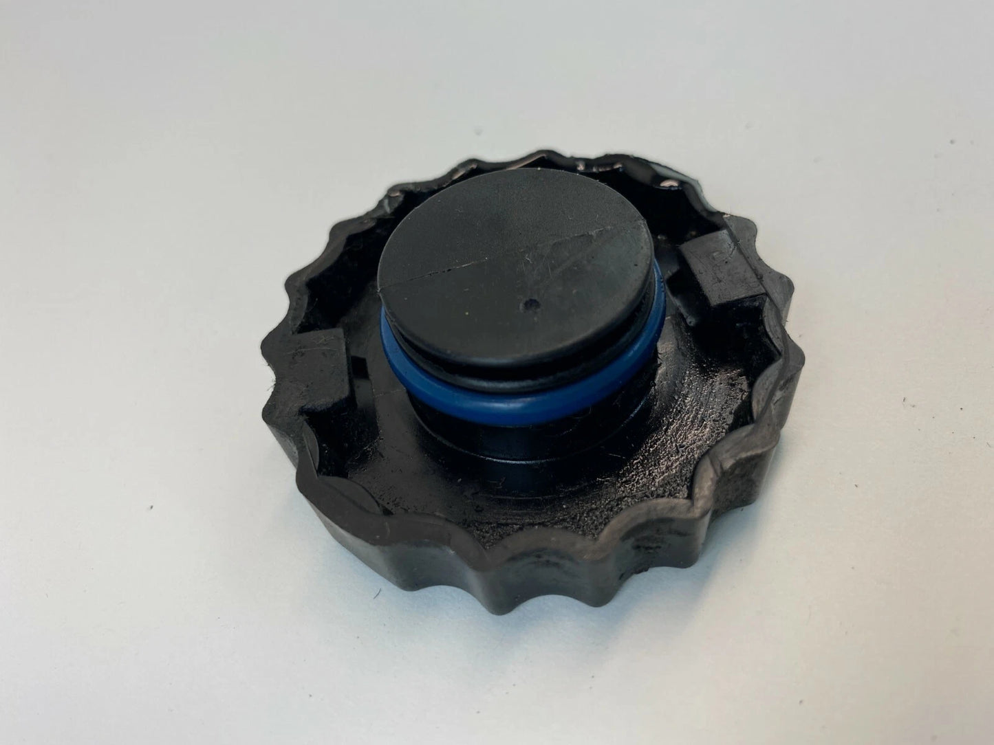 2007-2017 JEEP COMPASS POWER STEERING FLUID RESERVOIR TANK COVER CAP LID OEM