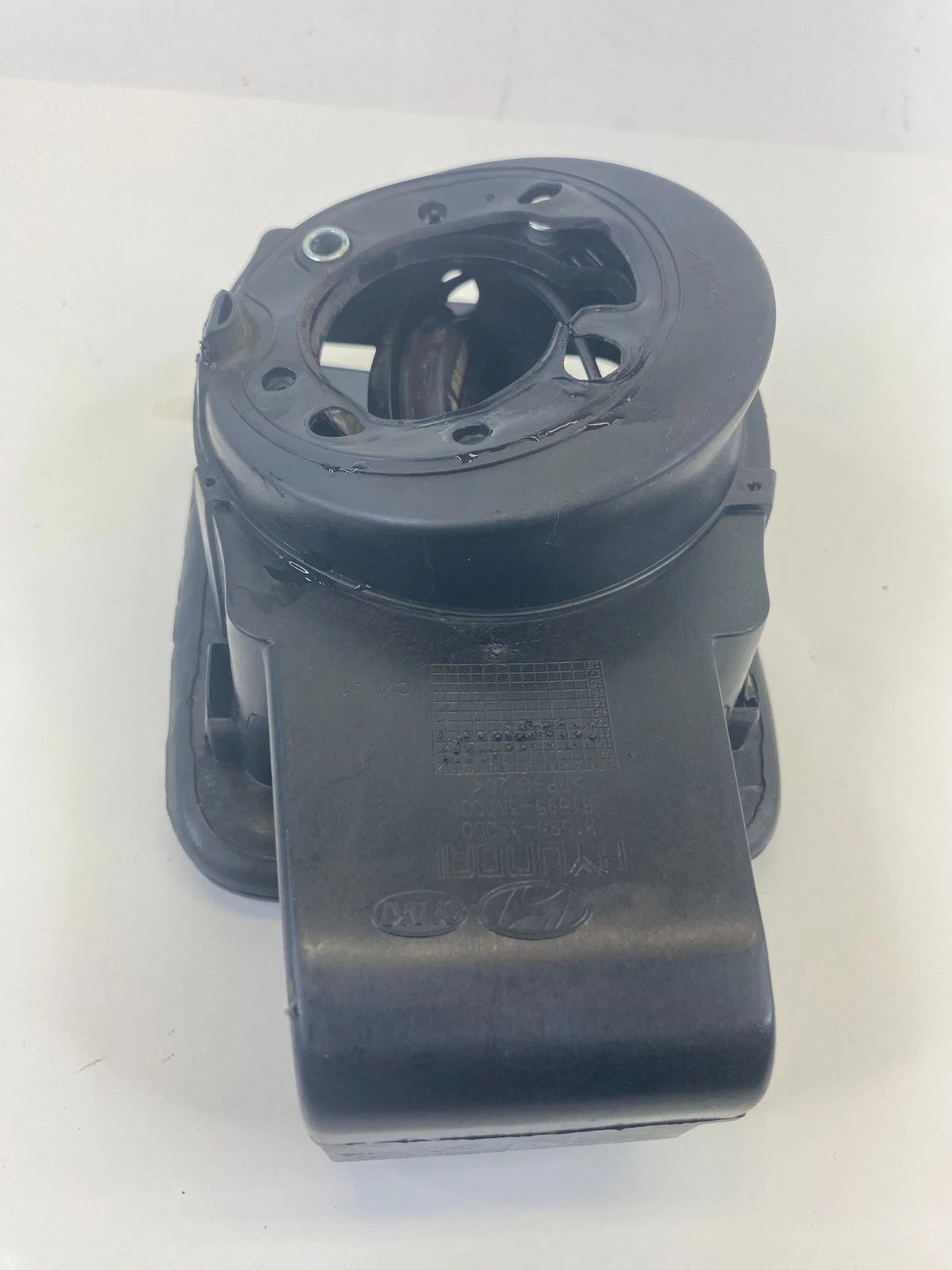 2011-2015 Hyundai Sonata Fuel Filler Door Gas Lid Cover w/ Cap 69510-3S000 OEM