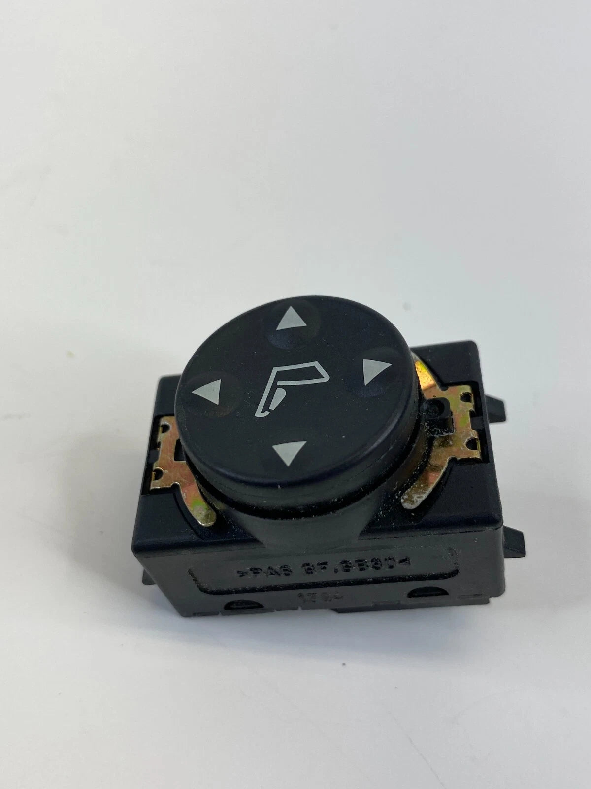 2003-2012 LAND ROVER RANGE ROVER FRONT DRIVER SEAT LUMBAR SWITCH OEM 8352291