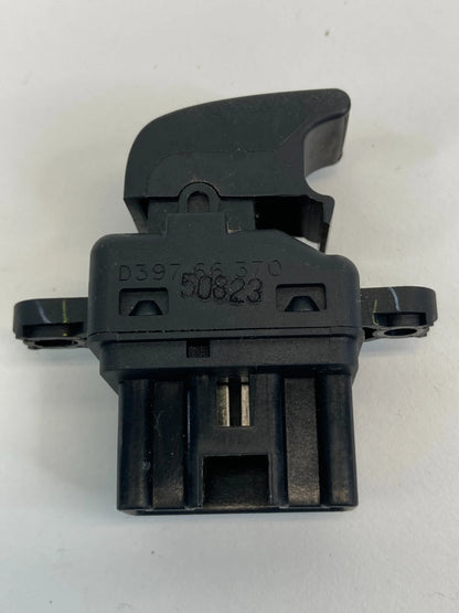 2004-2009 MAZDA 3 MAZDA3 REAR LEFT DOOR POWER WINDOW SWITCH BUTTON D39766370