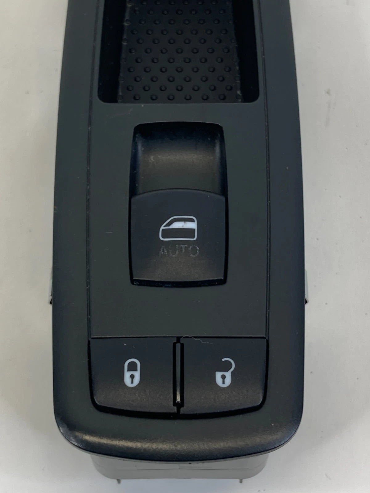 12-16 CHRYSLER TOWN & COUNTRY FRONT RIGHT PASSENGER SIDE POWER WINDOW SWITCH OEM