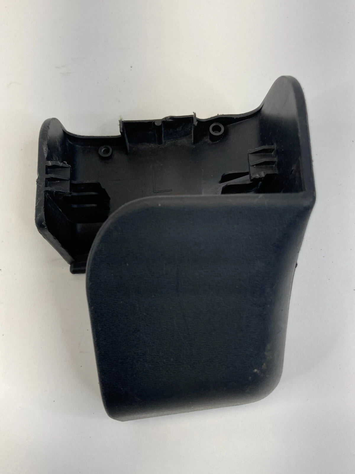 1998-2002 TOYOTA COROLLA LEFT SEAT TRACK END COVER TRIM 72138-02020 OEM