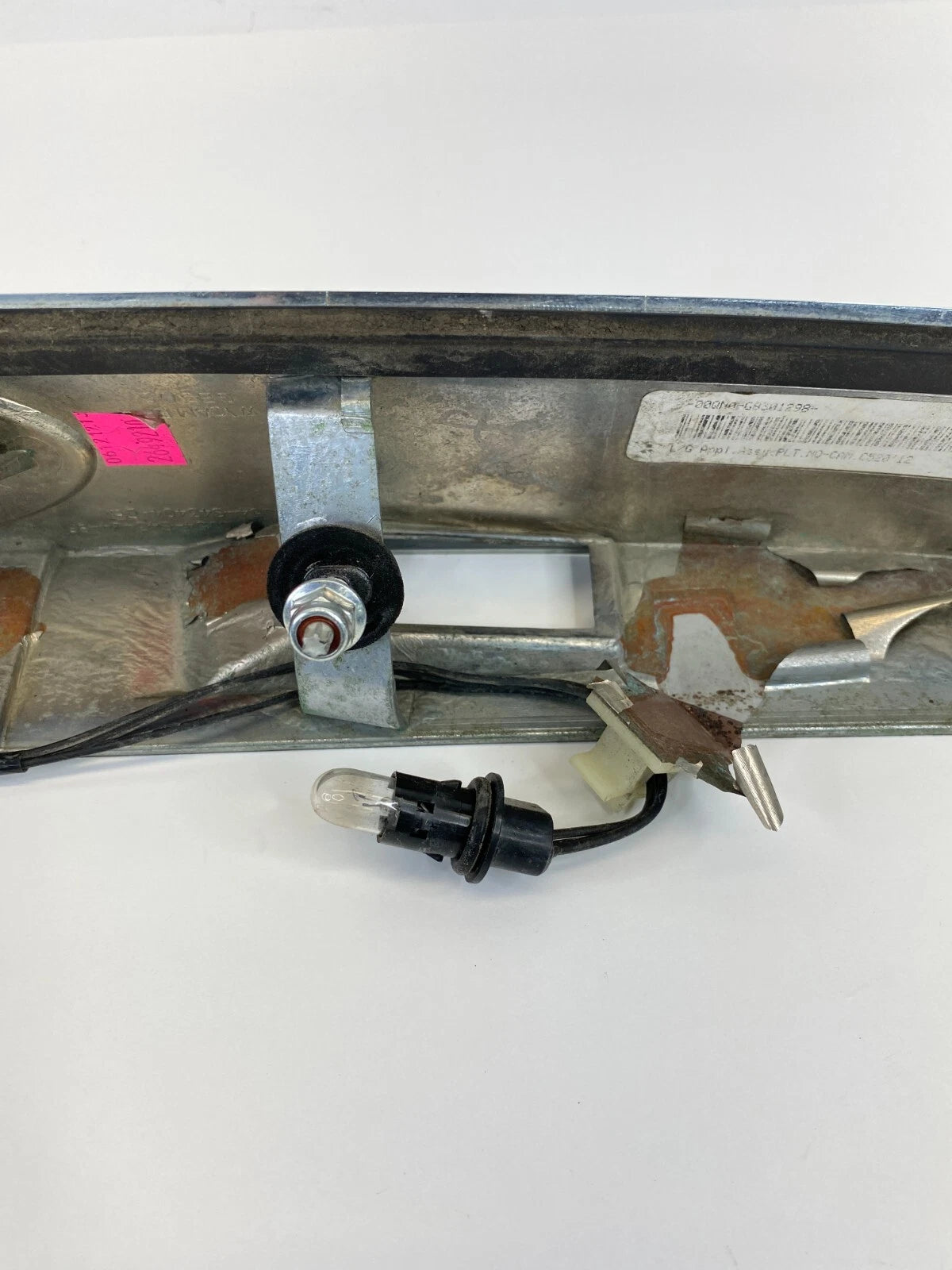 2013-2016 FORD ESCAPE LIFTGATE TAILGATE MOLDING TRIM LICENSE PANEL W/O CAMERA