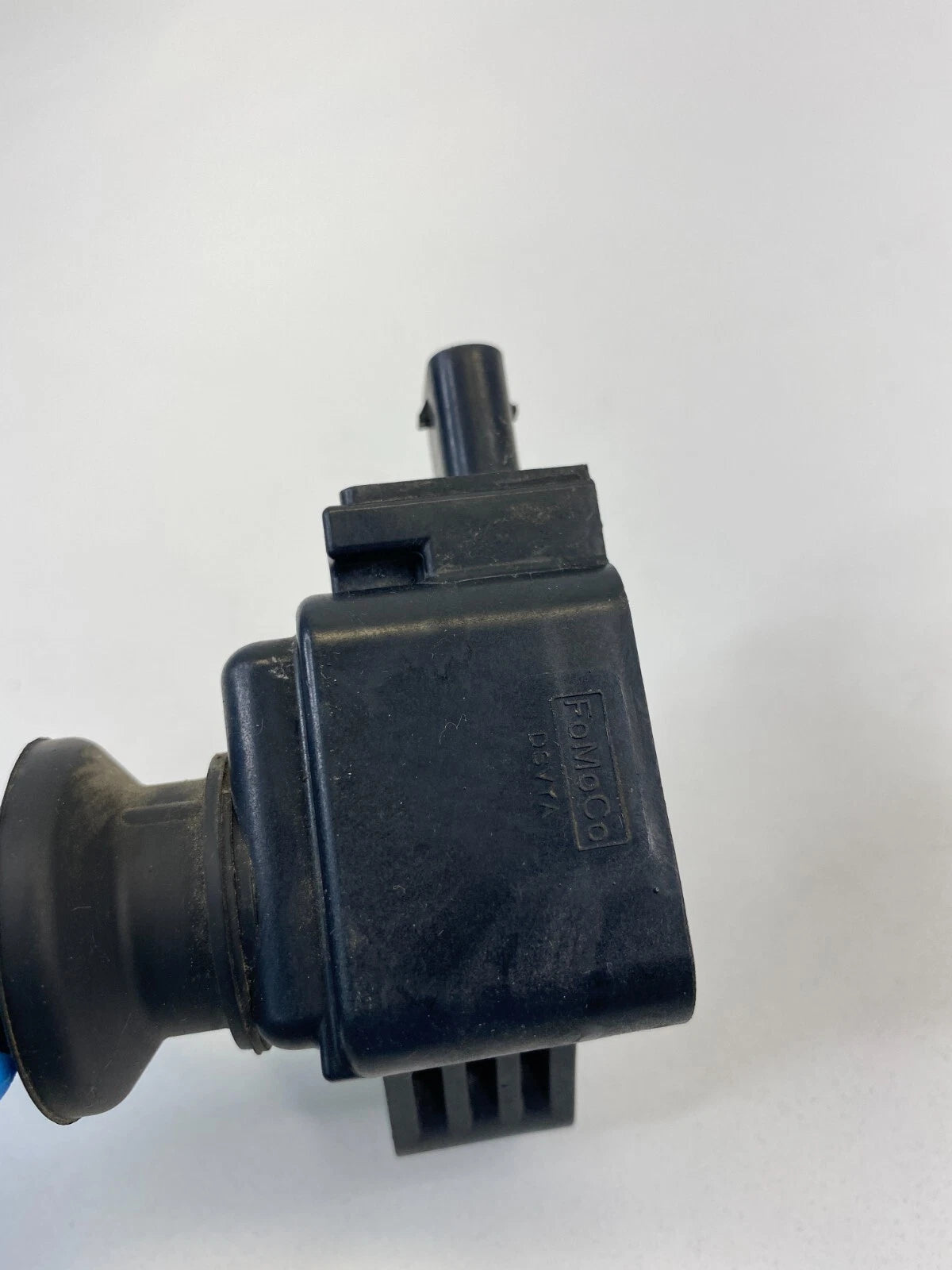 2012-2018 FORD FOCUS 2.0L IGNITION COIL ASSEMBLY CM5E-12A366-CA OEM