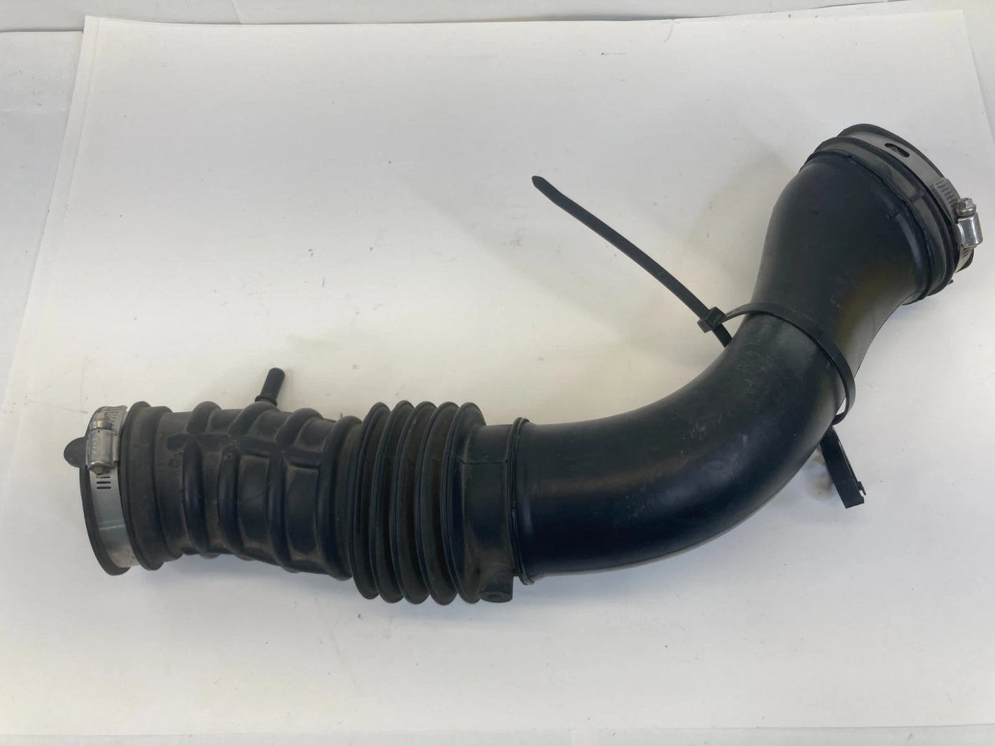 13-16 FORD FUSION ENGINE 1.5L AIR CLEANER OUTLET DUCT INTAKE PIPE DS73-9R504-EB