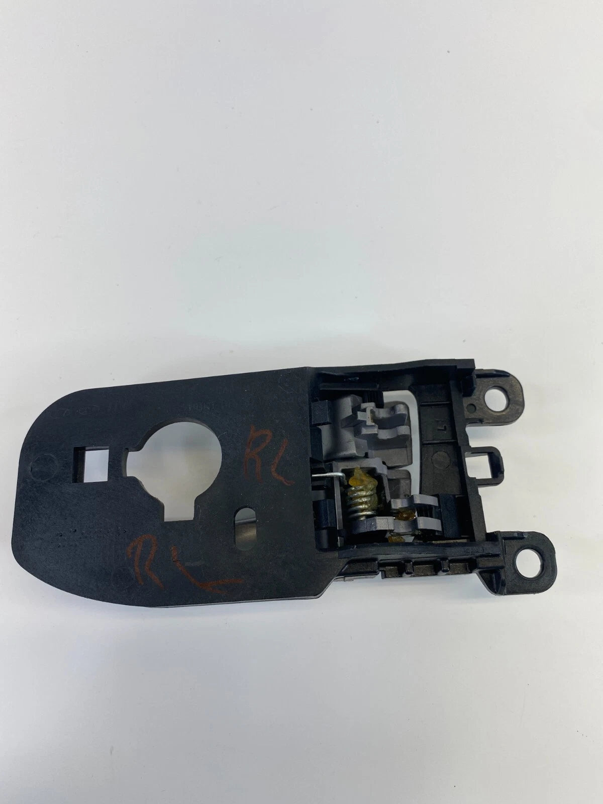 2011-2016 HYUNDAI ELANTRA REAR LEFT SIDE INTERIOR DOOR HANDLE 83613-MD000 OEM
