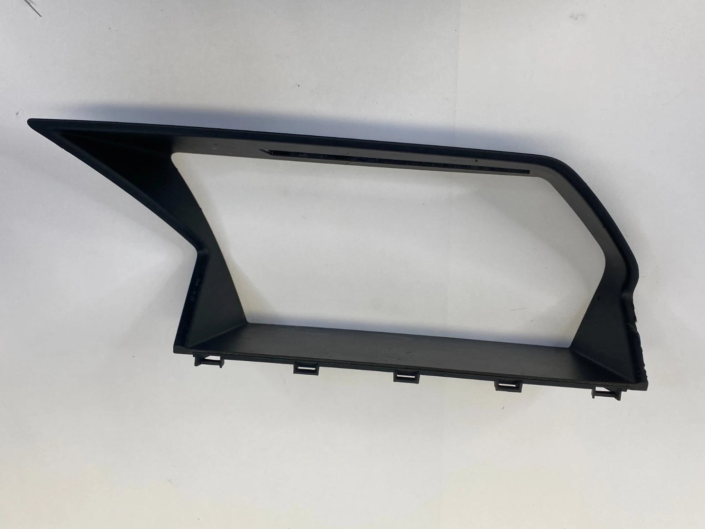 2010-2012 MERCEDES GLK350 GLK300 CENTER NAVIGATION SCREEN TRIM BEZEL A2046801989