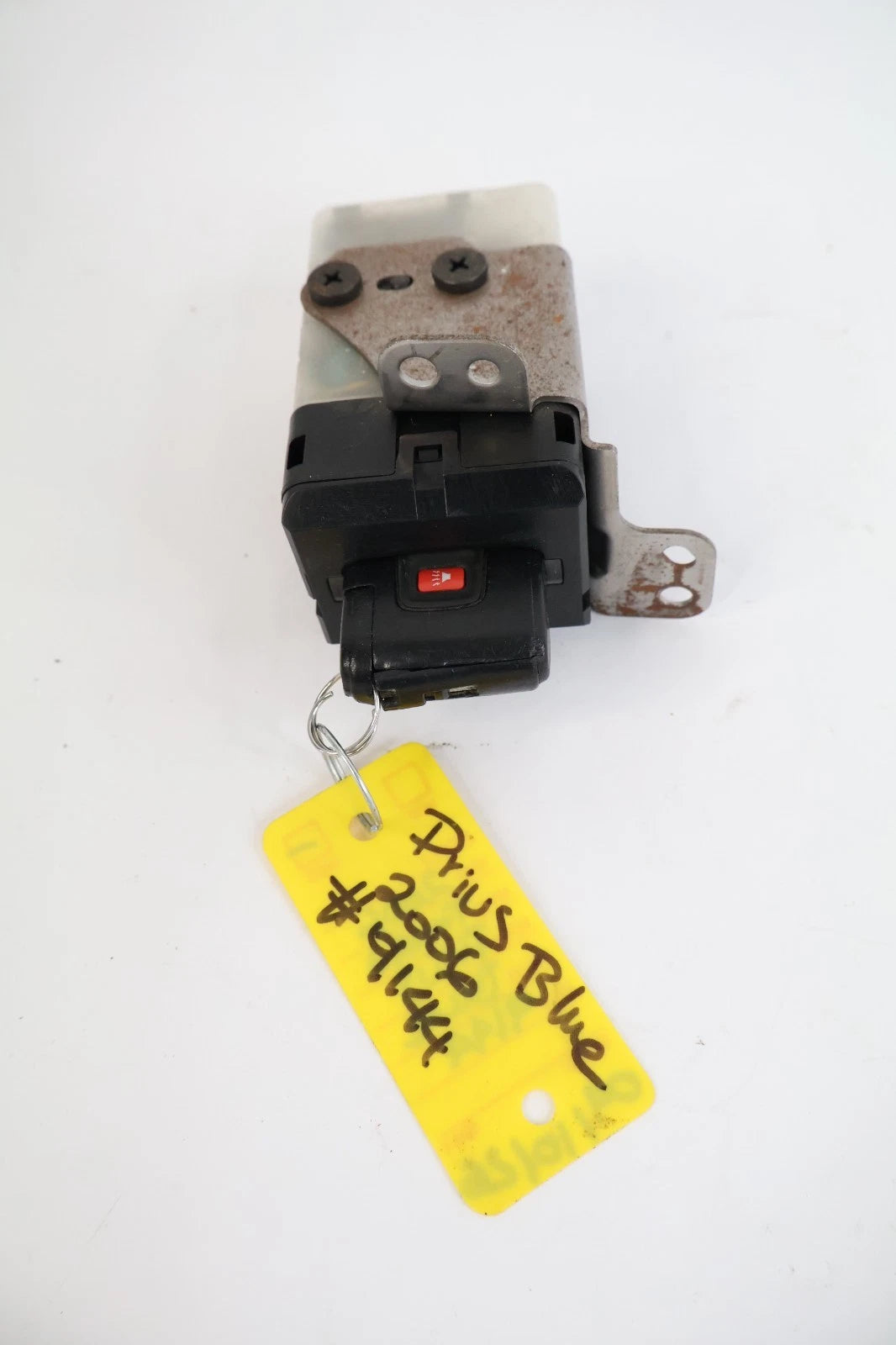 04-09 TOYOTA PRIUS IGNITION SWITCH SMART KEY FOB PORT SLOT HOLDER INMOBILIZER