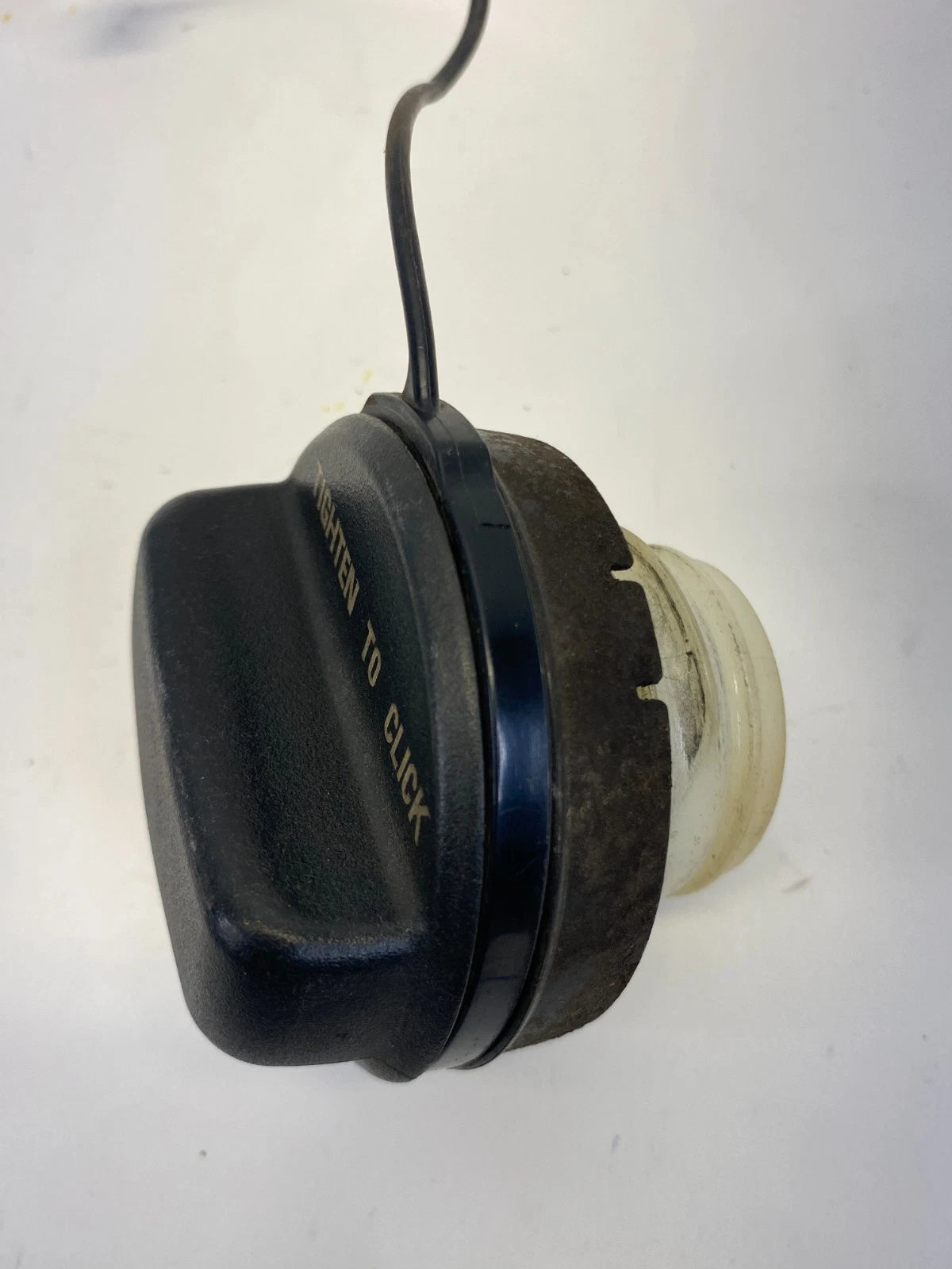 2003-2007 HONDA ACCORD SEDAN GAS FUEL FILLER TANK LID COVER CAP OEM
