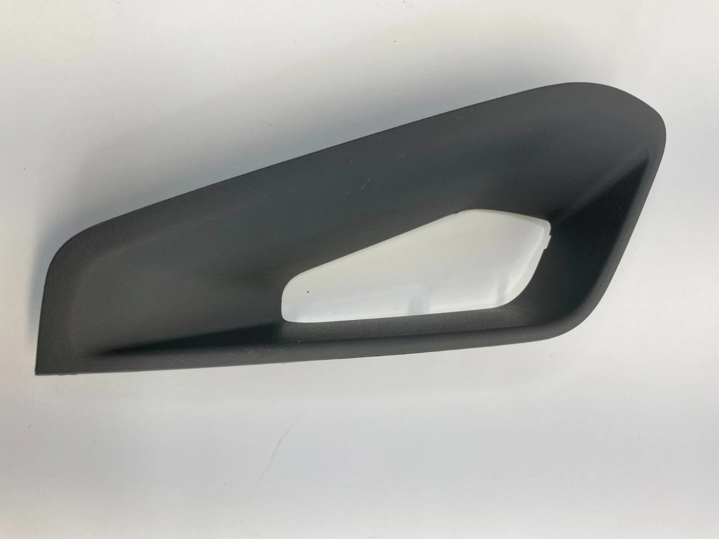 2005-2010 VW VOLKSWAGEN JETTA CENTER CONSOLE LEFT TRIM COVER BEZEL 1K5864375 OEM