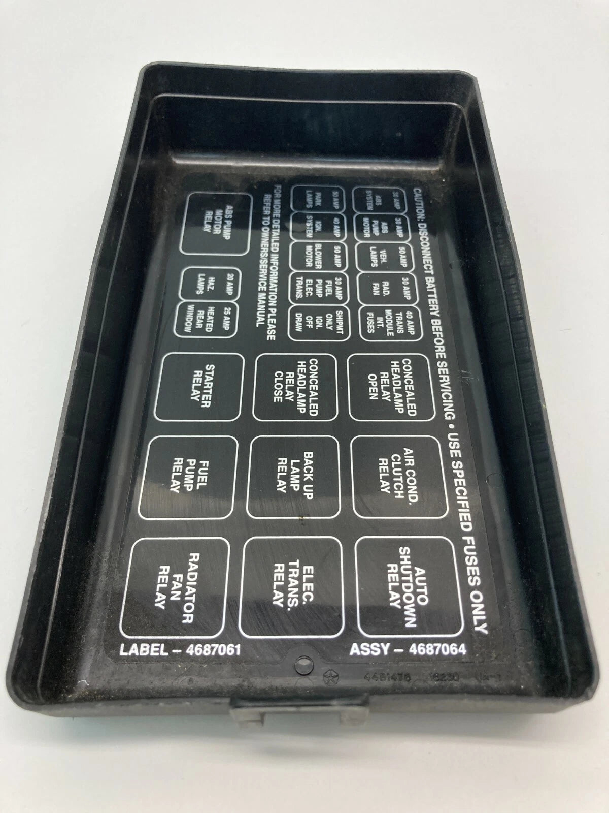 1993 93 CHRYSLER IMPERIAL 3.8L V6 BASE RELAY FUSE BOX COVER 4481476 OEM