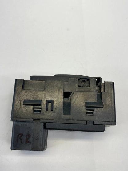 2006-2008 CHRYSLER 300 REAR RIGHT BACK DOOR WINDOW BUTTON SWITCH 4602743AA OEM