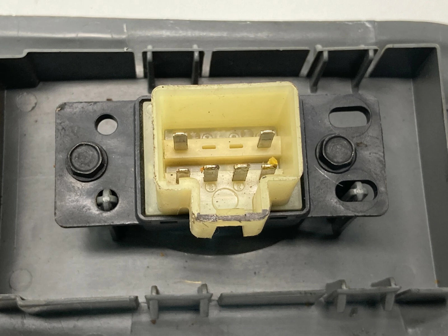 01-07 CHRYSLER TOWN & COUNTRY FRONT RIGHT SIDE DOOR WINDOW SWITCH 0SB711D5AC OEM
